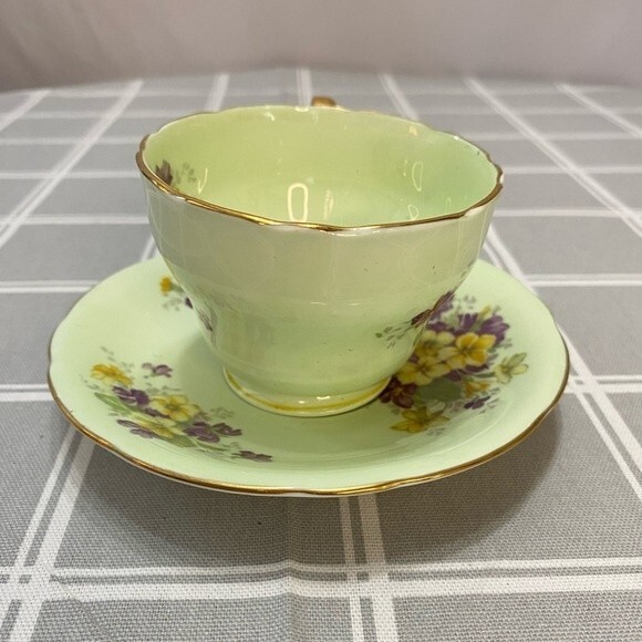 Vintage Aynsley Mint Green Purple Yellow Violets Bone China Teacup Saucer Gilded - Picture 2 of 8